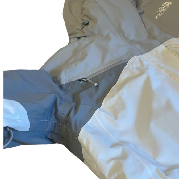 The North Face Women’s Triclimate 3‑in‑1 Jacket M Waterproof Windbreaker Coat - Picture 12 of 16